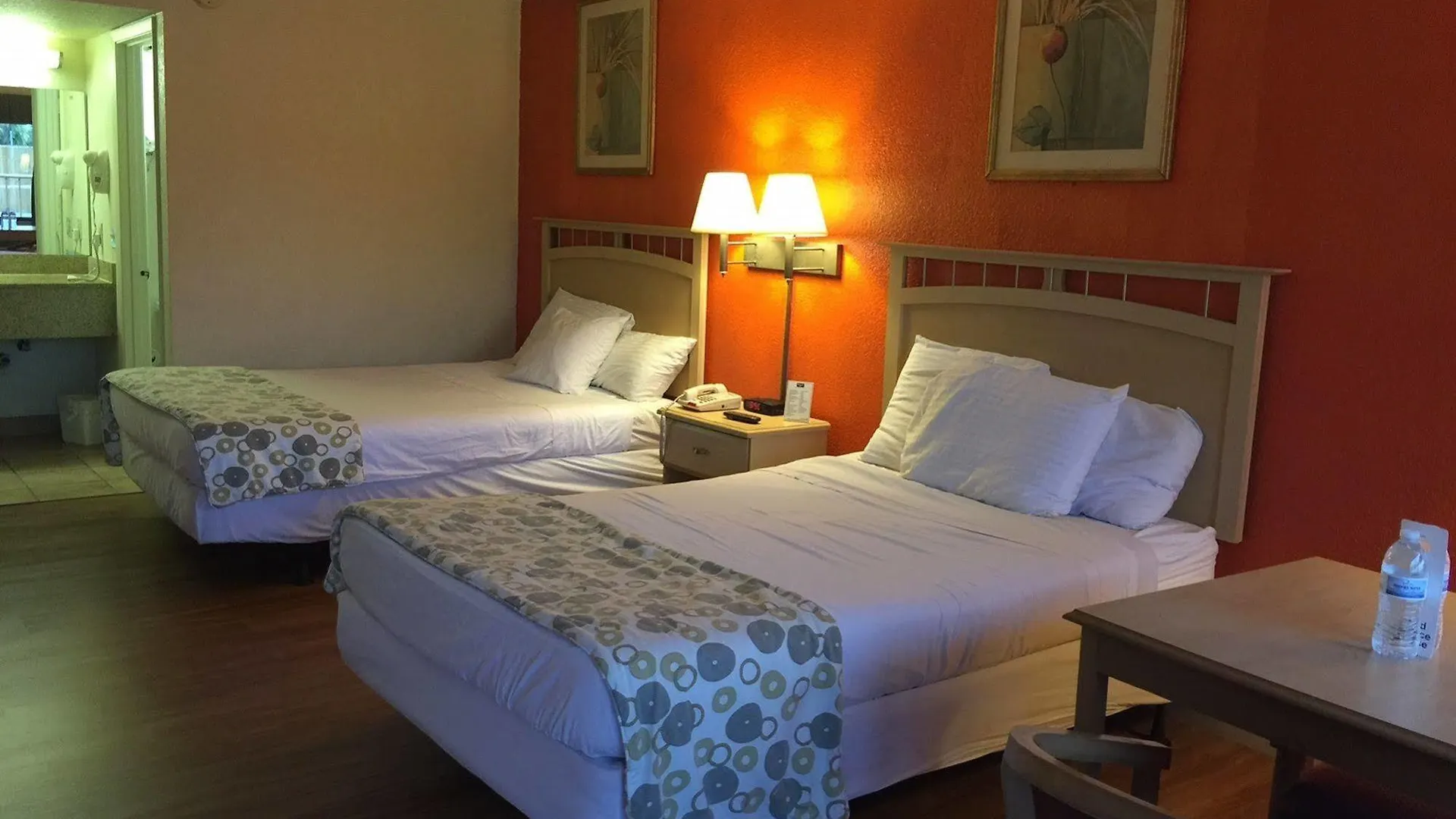 Country Hearth Inn- Motel Kissimmee