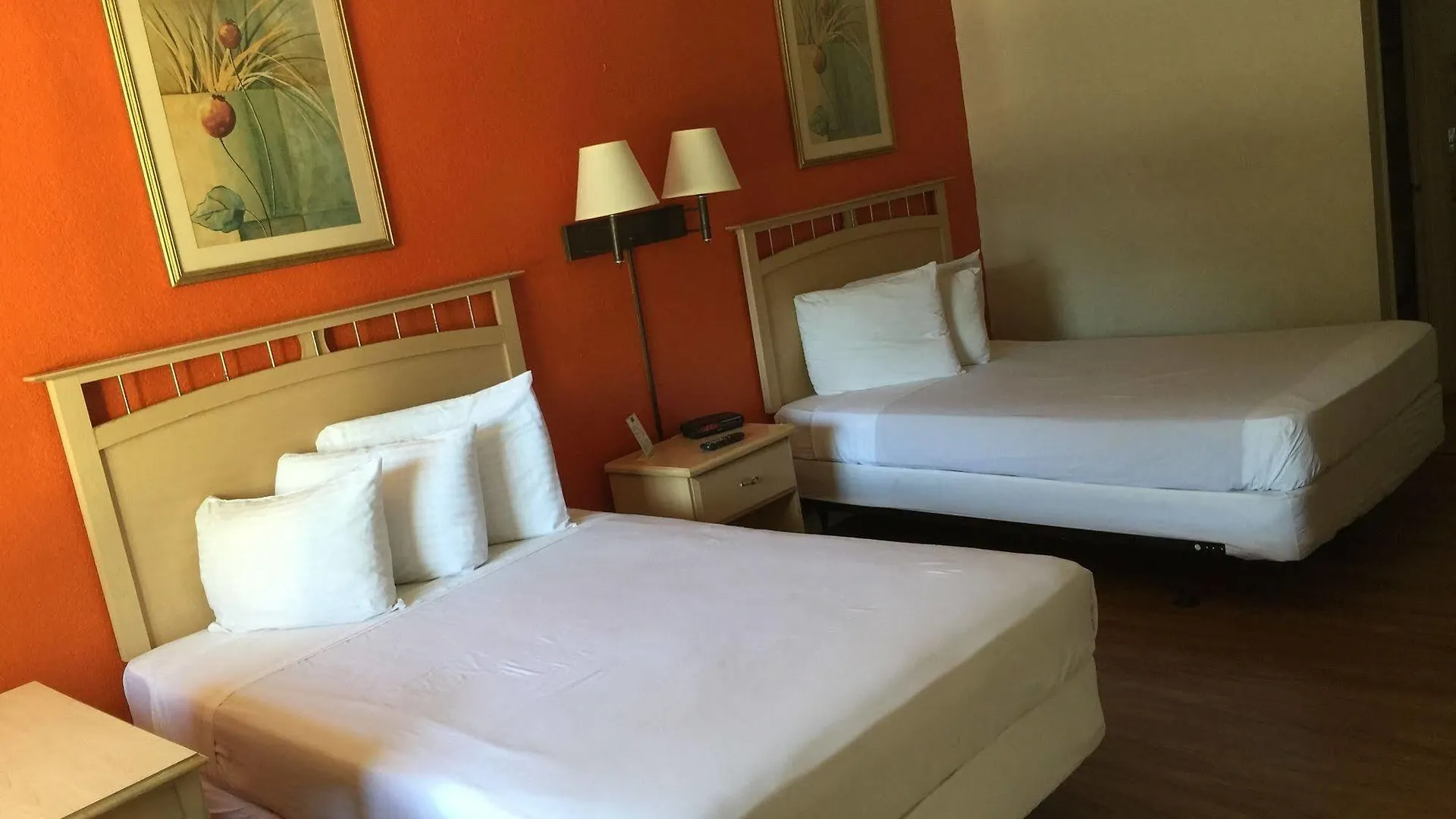 Motel Country Hearth Inn- 2*