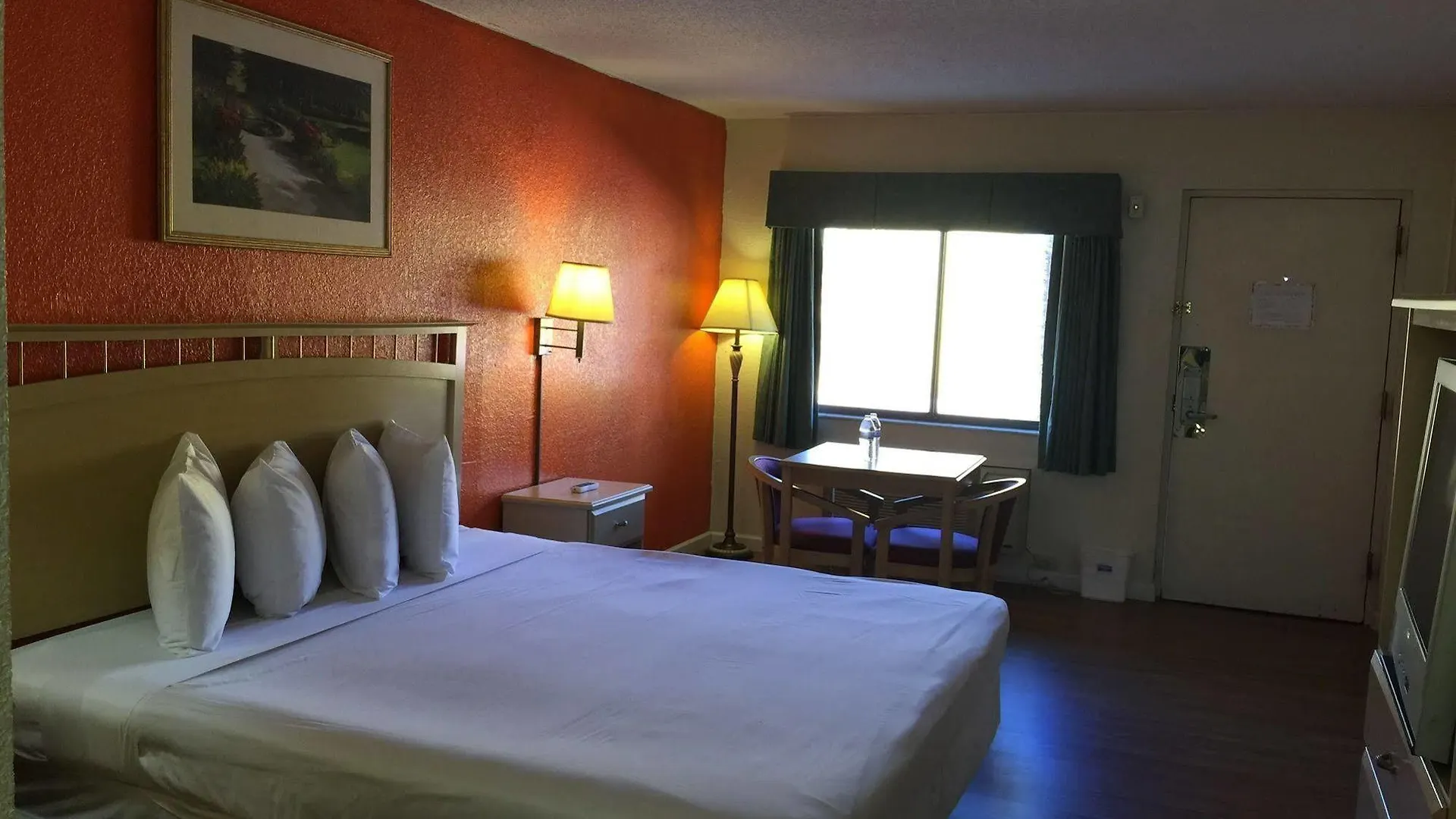 Motel Country Hearth Inn- Kissimmee