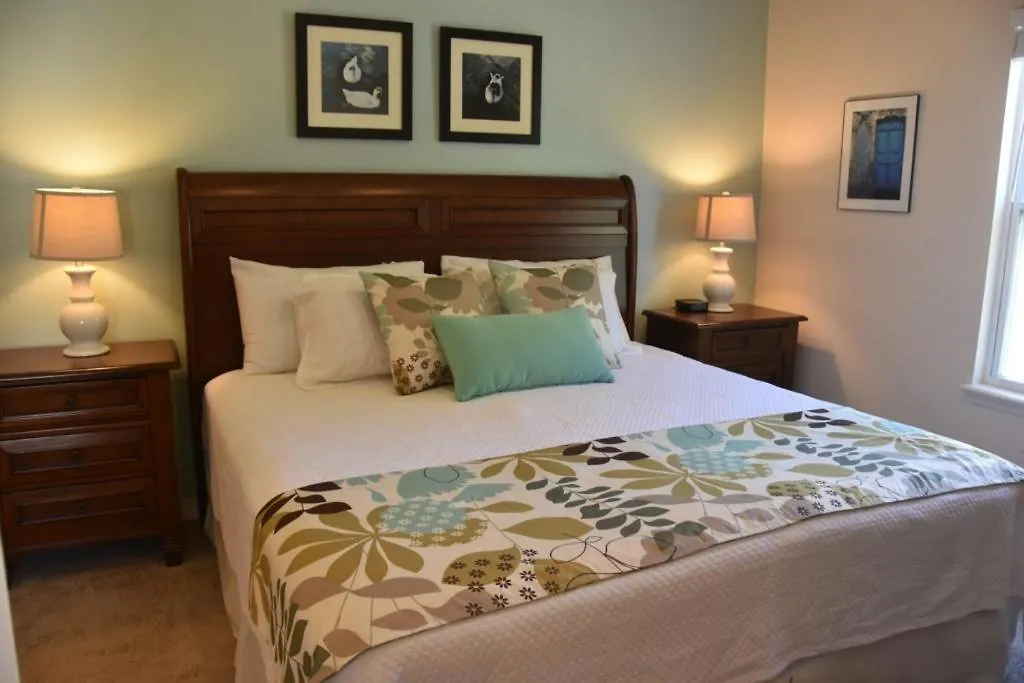 Aventura - Lucaya Village Apartment *