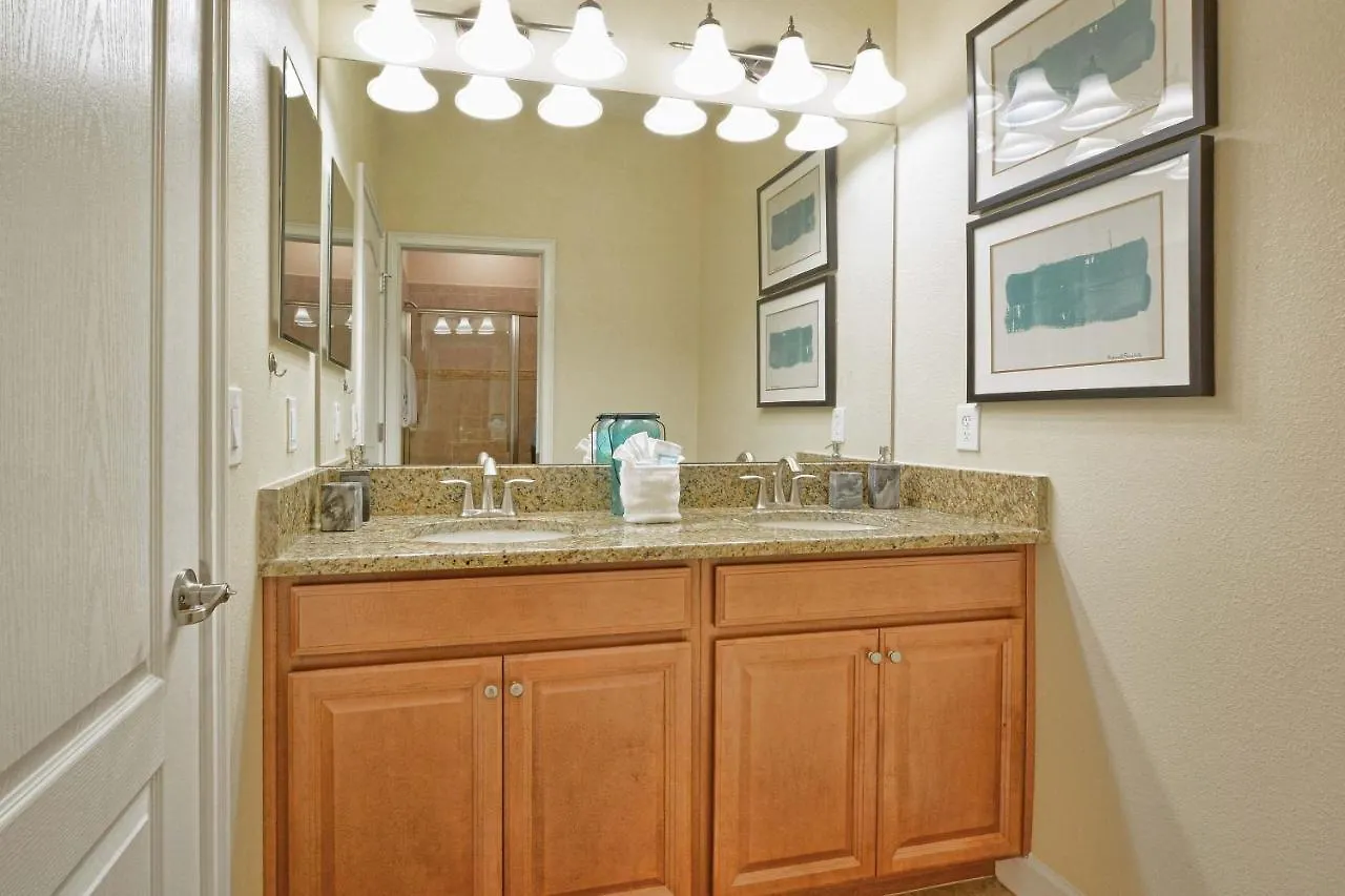 Storey Lake-5 Bedroom Townhome W/splashpool-1602st *