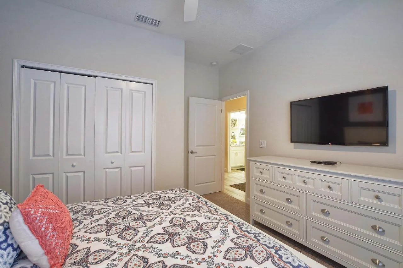 Holiday home Storey Lake-4 Bedroom Townhome W/spashpool-1613st
