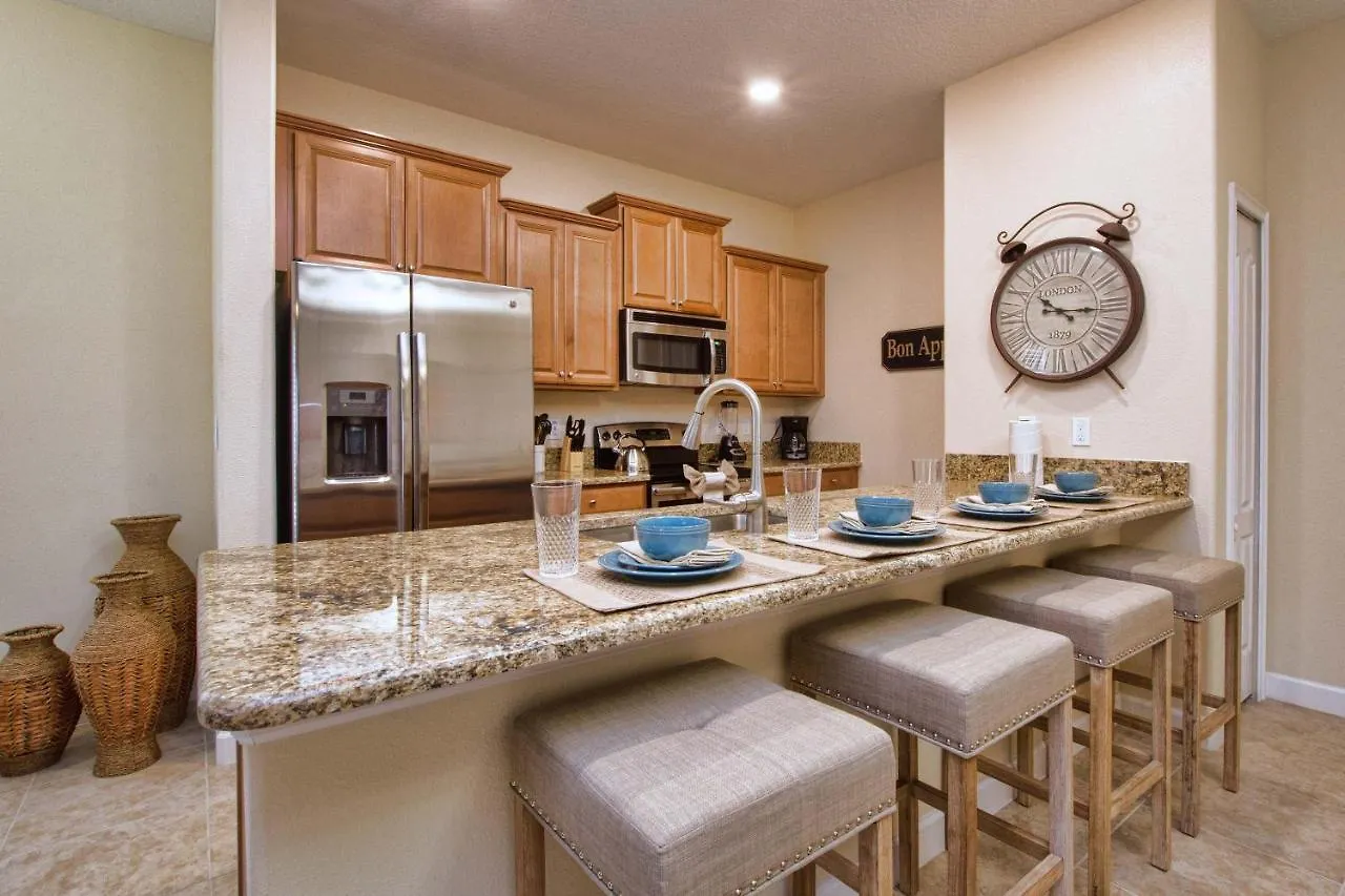 Storey Lake- 5 Bedroom Townhome W/pool -1601st בית נופש אורלנדו