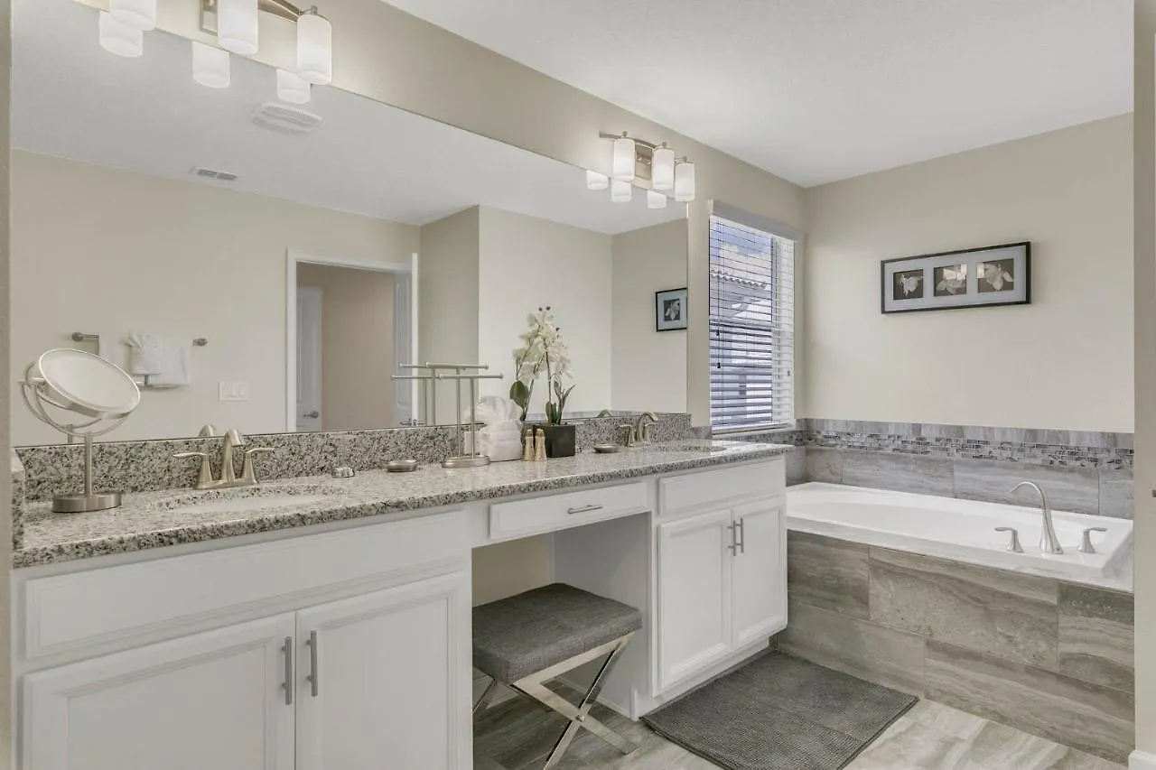 Storey - 5 Bedroom Pool Home- 1667st *