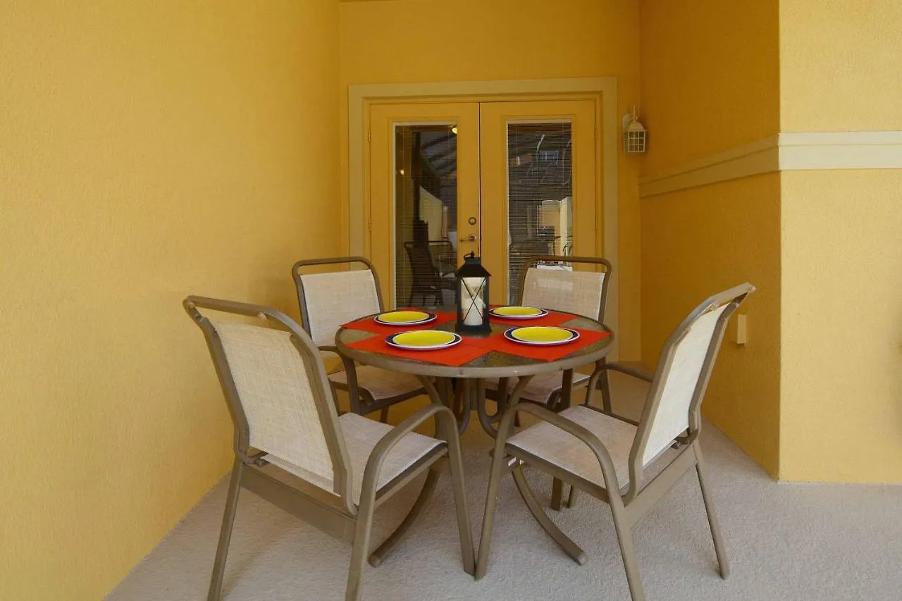 Bright Cheery Decor, Townhome W-spashpool-3015pp