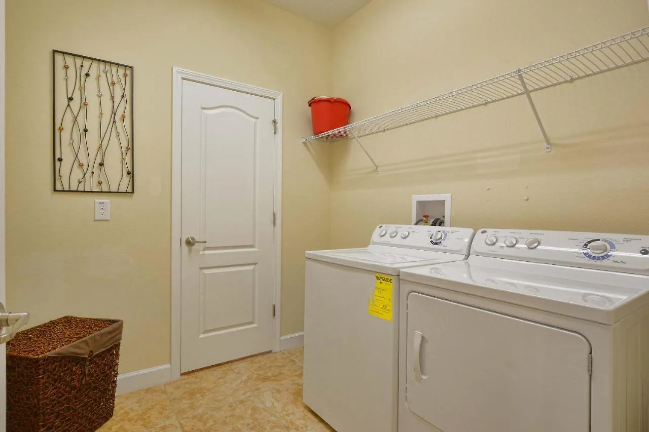 Paradise Palms- 5 Bedroom Pool Home-3116pp