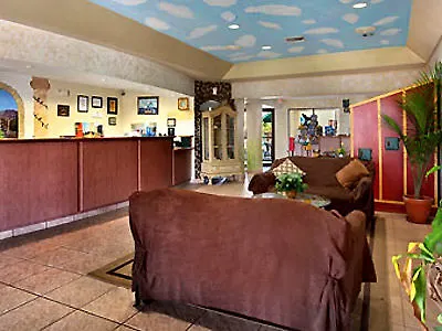 فندق Clarion & Kissimmee-lake Buena Vista South 3*