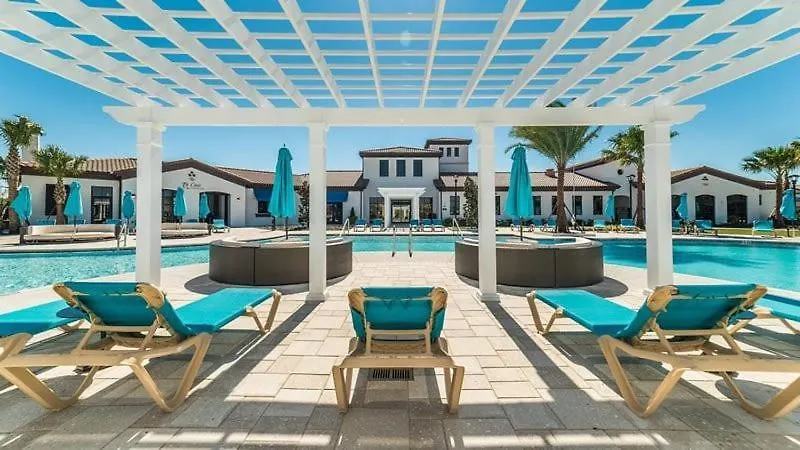 Amazing 5 Bed 5 Bath Pool In Windsor At Westside Holiday home