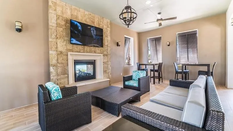 Amazing 5 Bed 5 Bath Pool In Windsor At Westside *