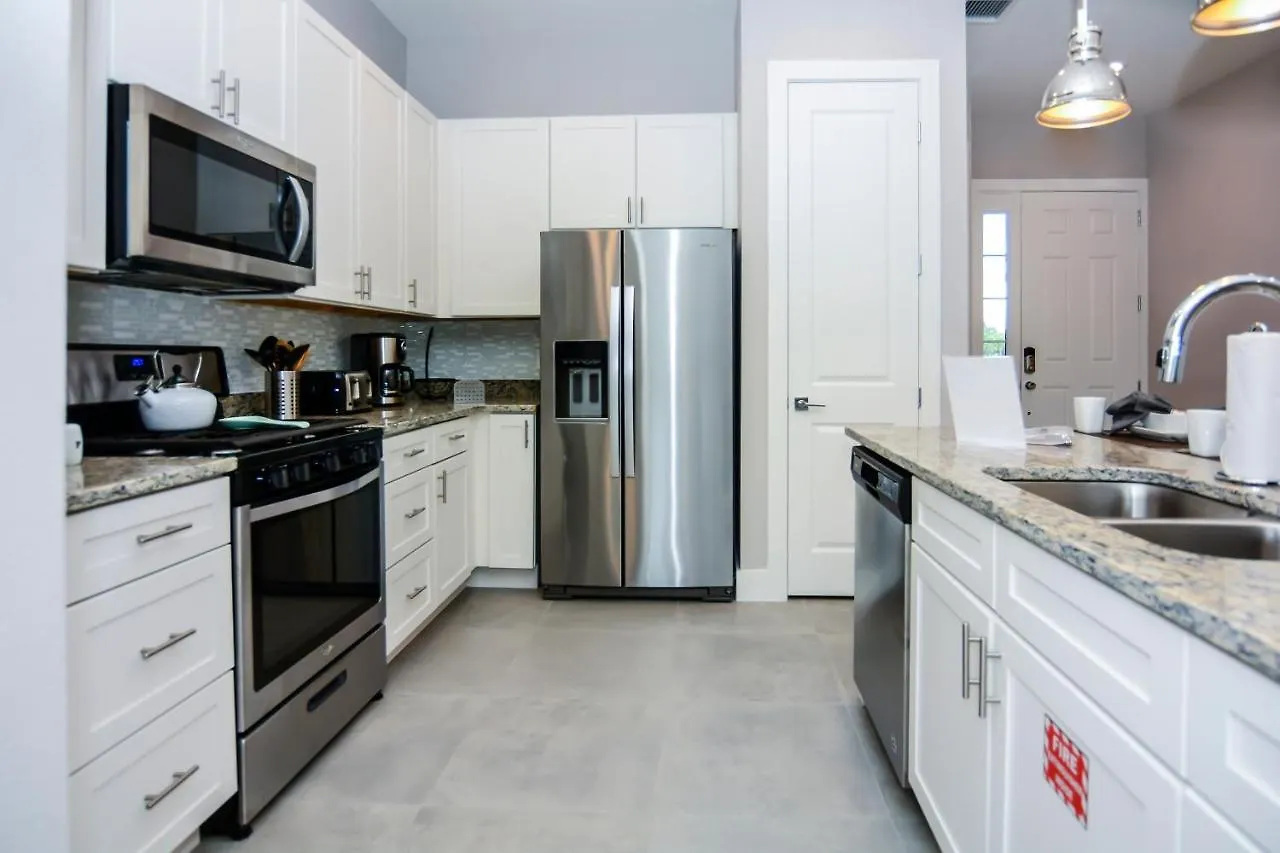 Holiday home Dream Townhome With Balcony Summerville Su7576