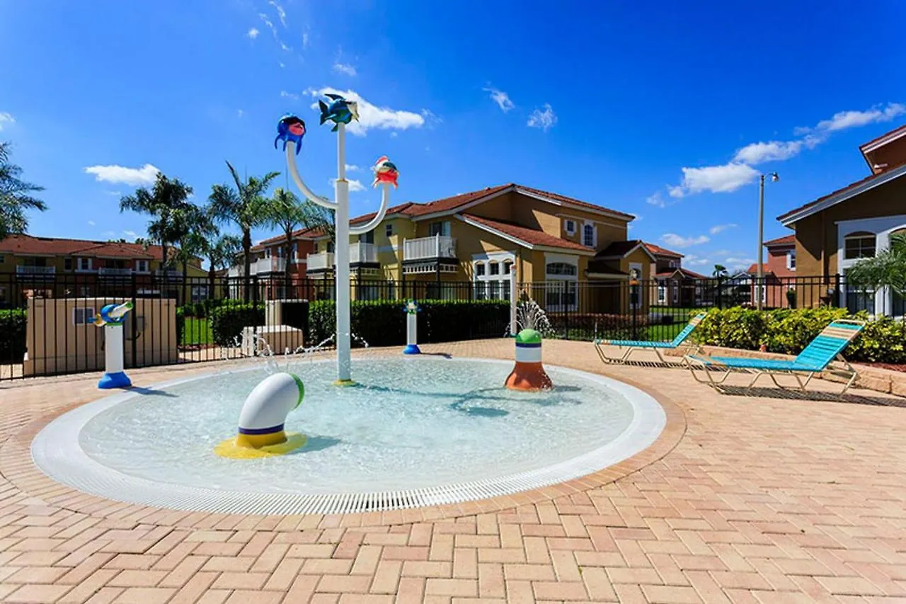Comfortable Vacation Townhouse With Balcony Lb0967 Holiday home