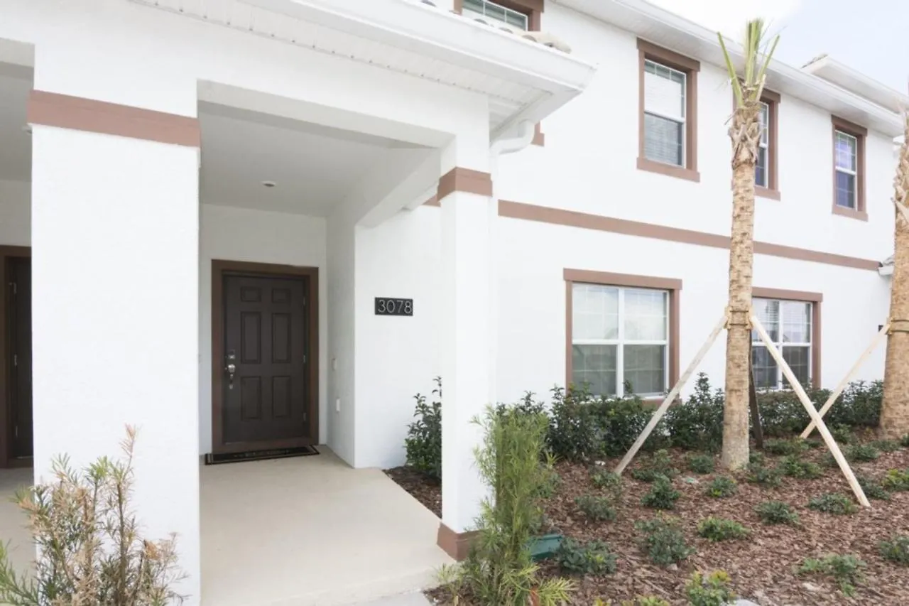 Amazing Decor Townhome Sl3078 Holiday home *