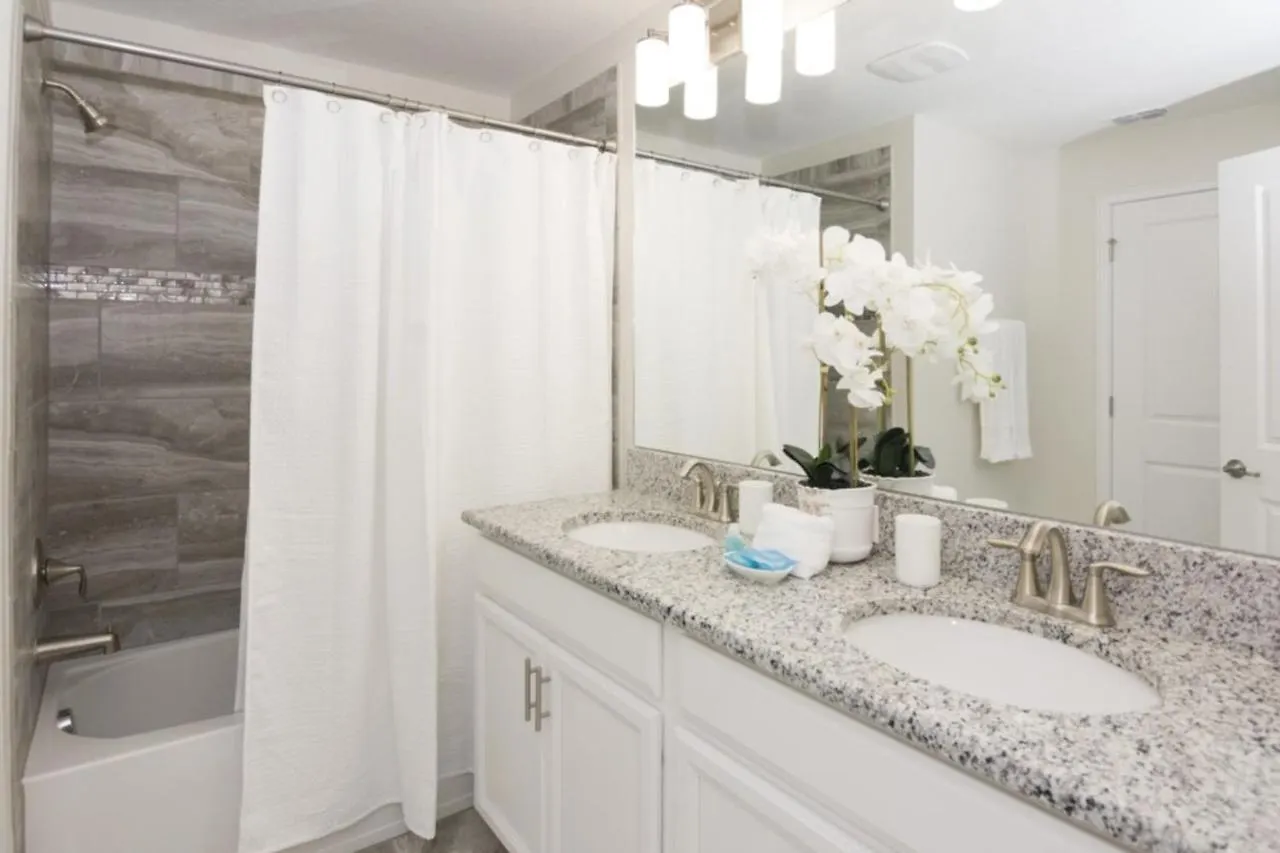 Amazing Decor Townhome Sl3078