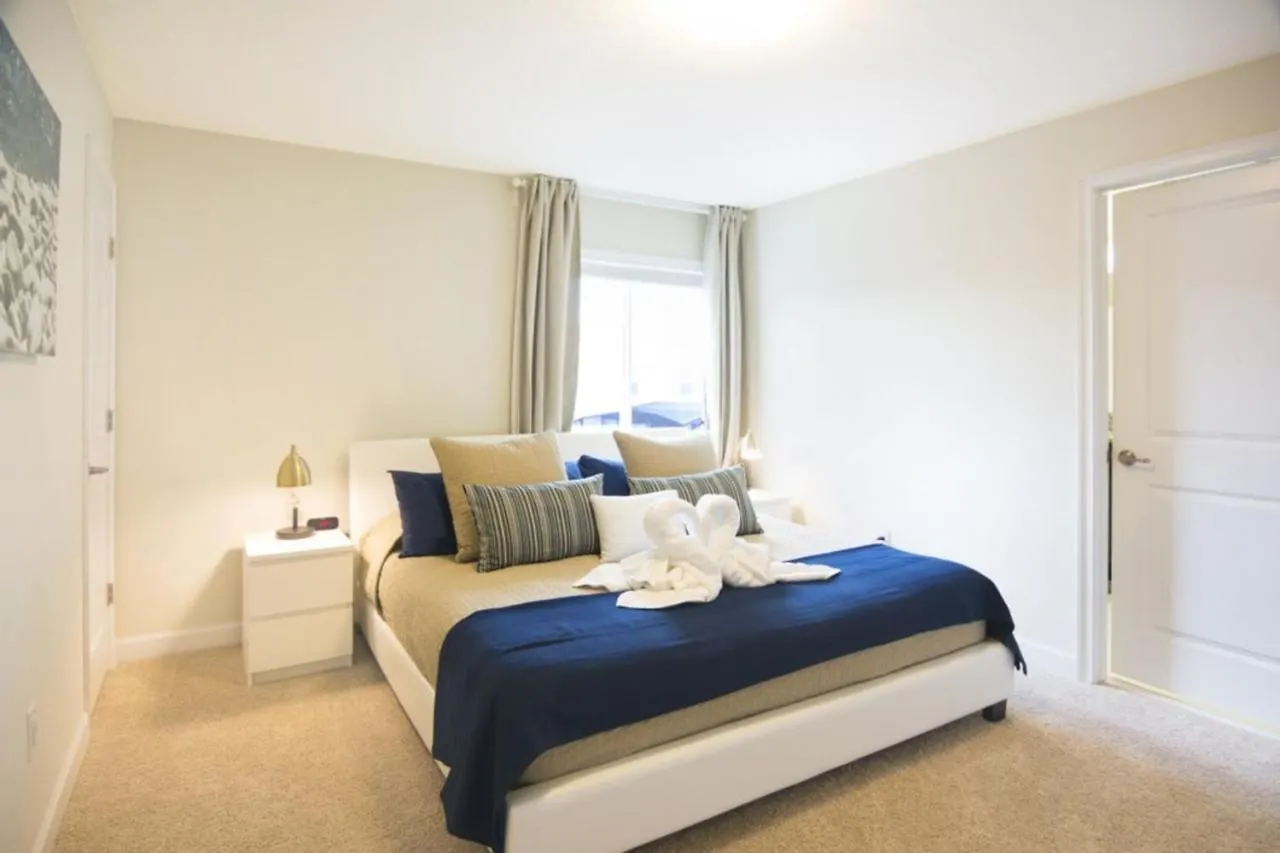 Luxury Dream Townhome With Pool Sl4814 Holiday home