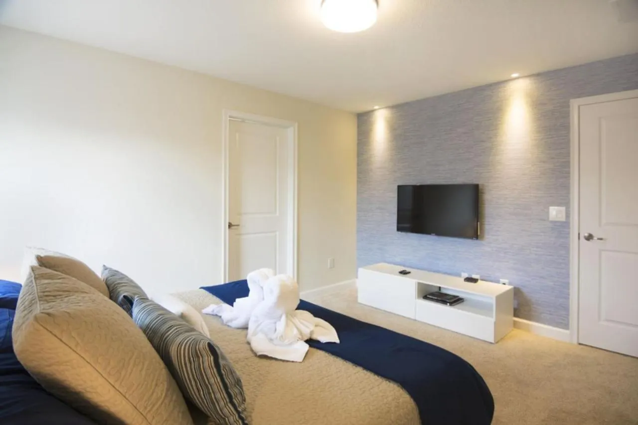 Luxury Dream Townhome With Pool Sl4814 Holiday home