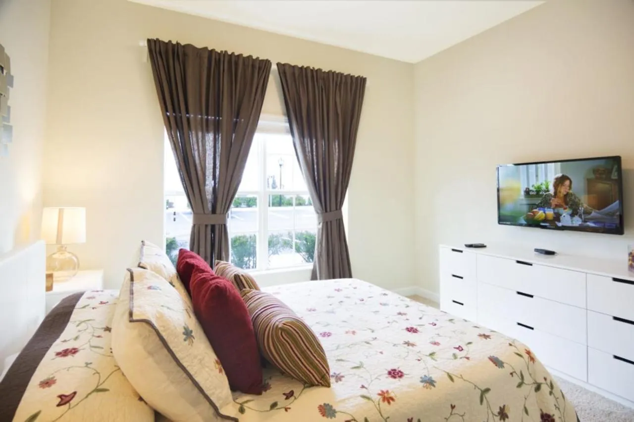 Luxury Dream Townhome With Pool Sl4814 Holiday home