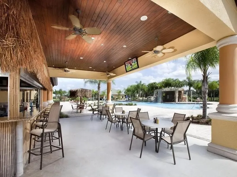 Beautiful 4 Bedroom Townhouse Located In Paradise Palms
