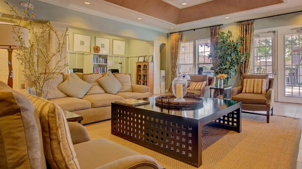 Derby Townhome At Lucaya Near Villa Orlando