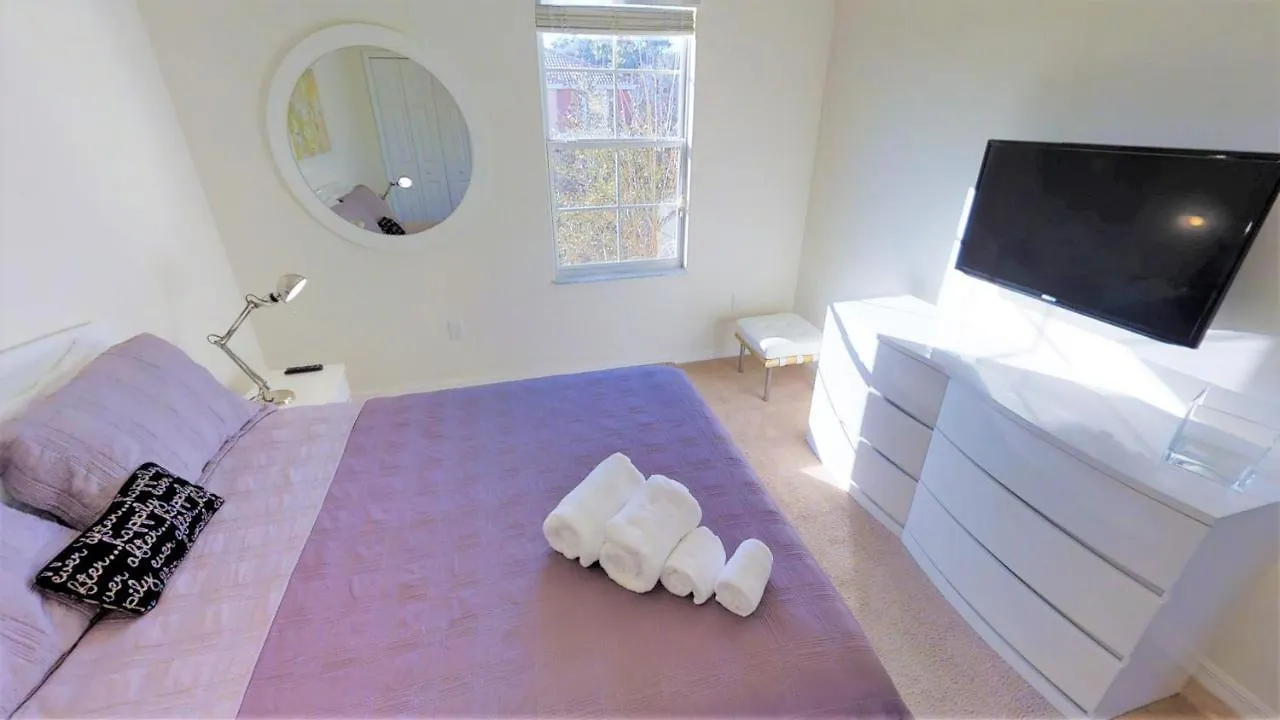 Bella Vida 541 A Apartment