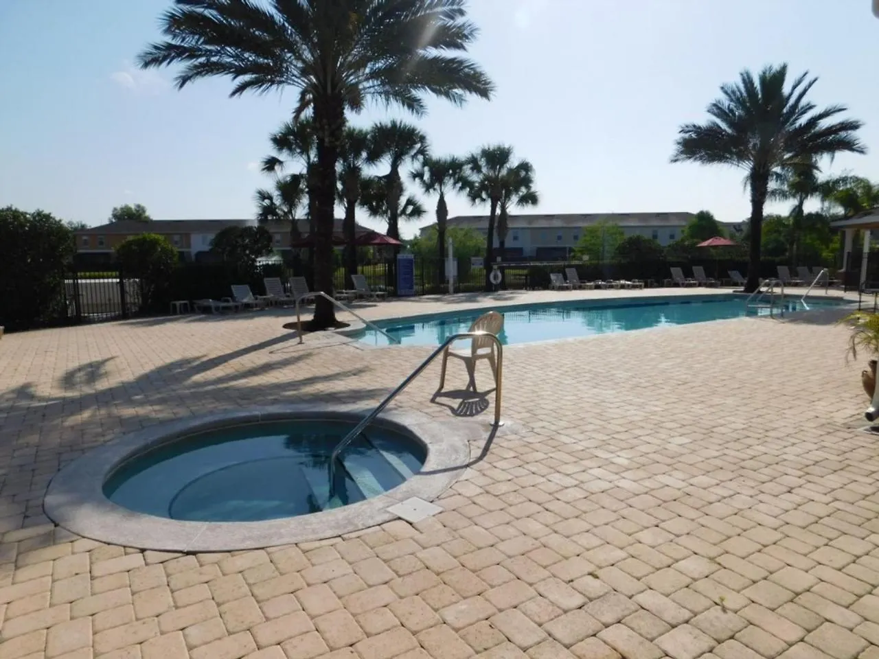 Coral Cay 2412