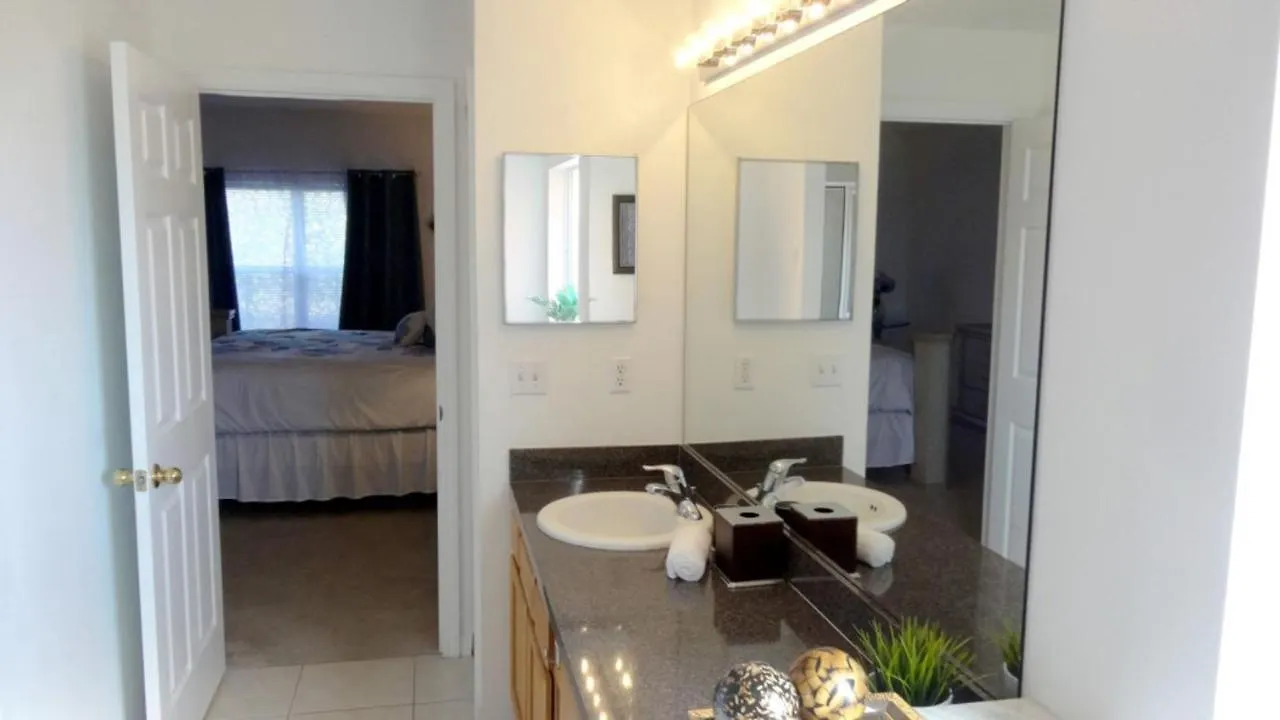 Terra 4703 * Kissimmee