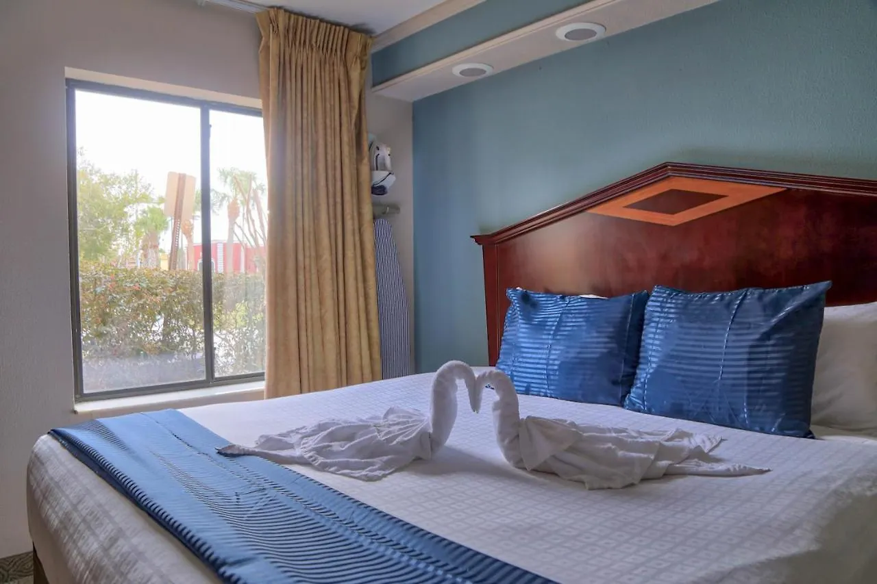 Destiny Palms Maingate West Hotel