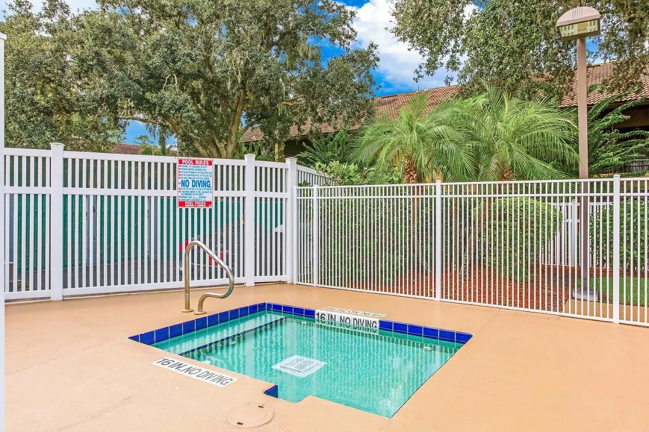 Alhambra 3*