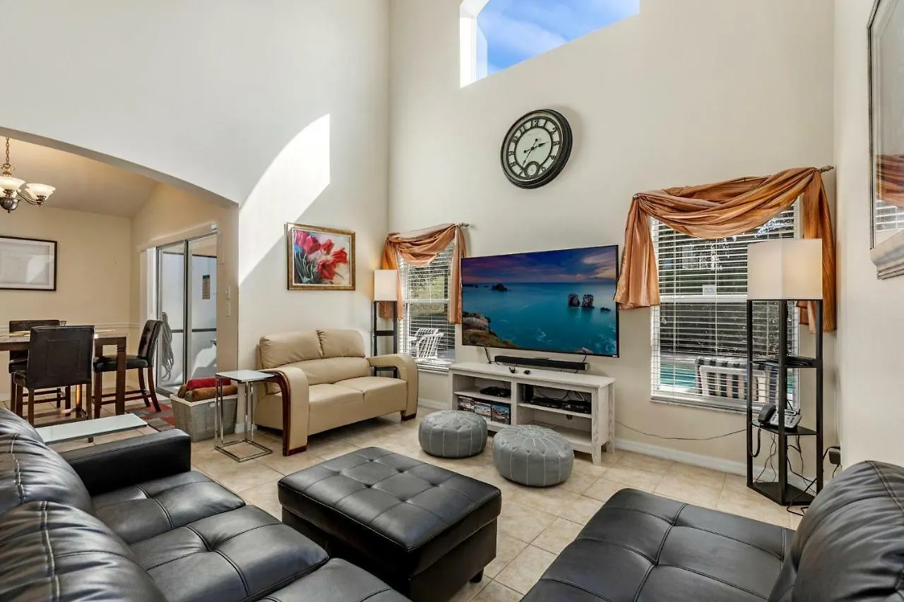 5 Bedroom Emerald Island Mins From Disney, South Facing Pool, Huge Corner Lot! Kissimmee