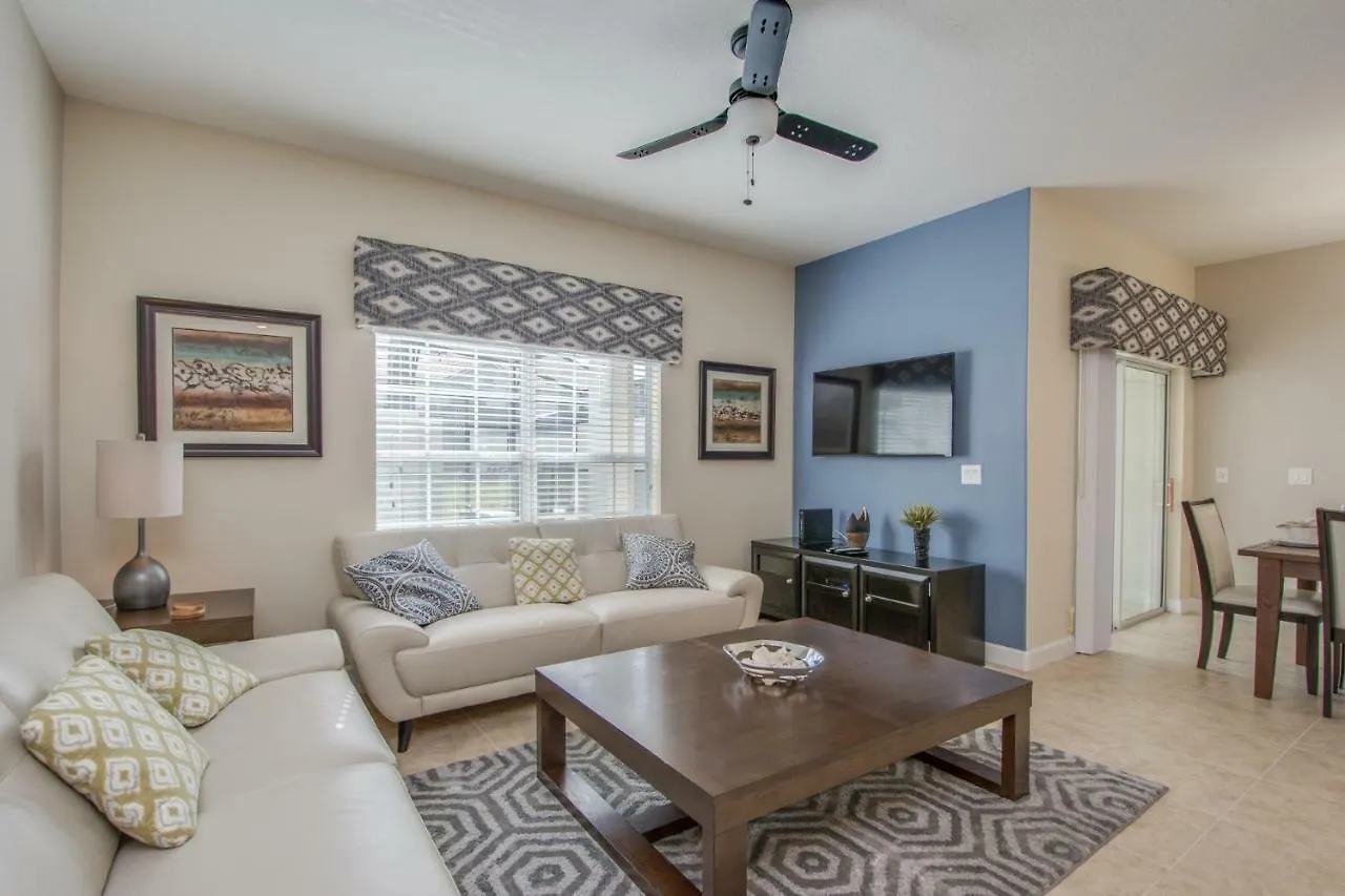 Villa Pleasant Near With Private Pool Hunters Creek