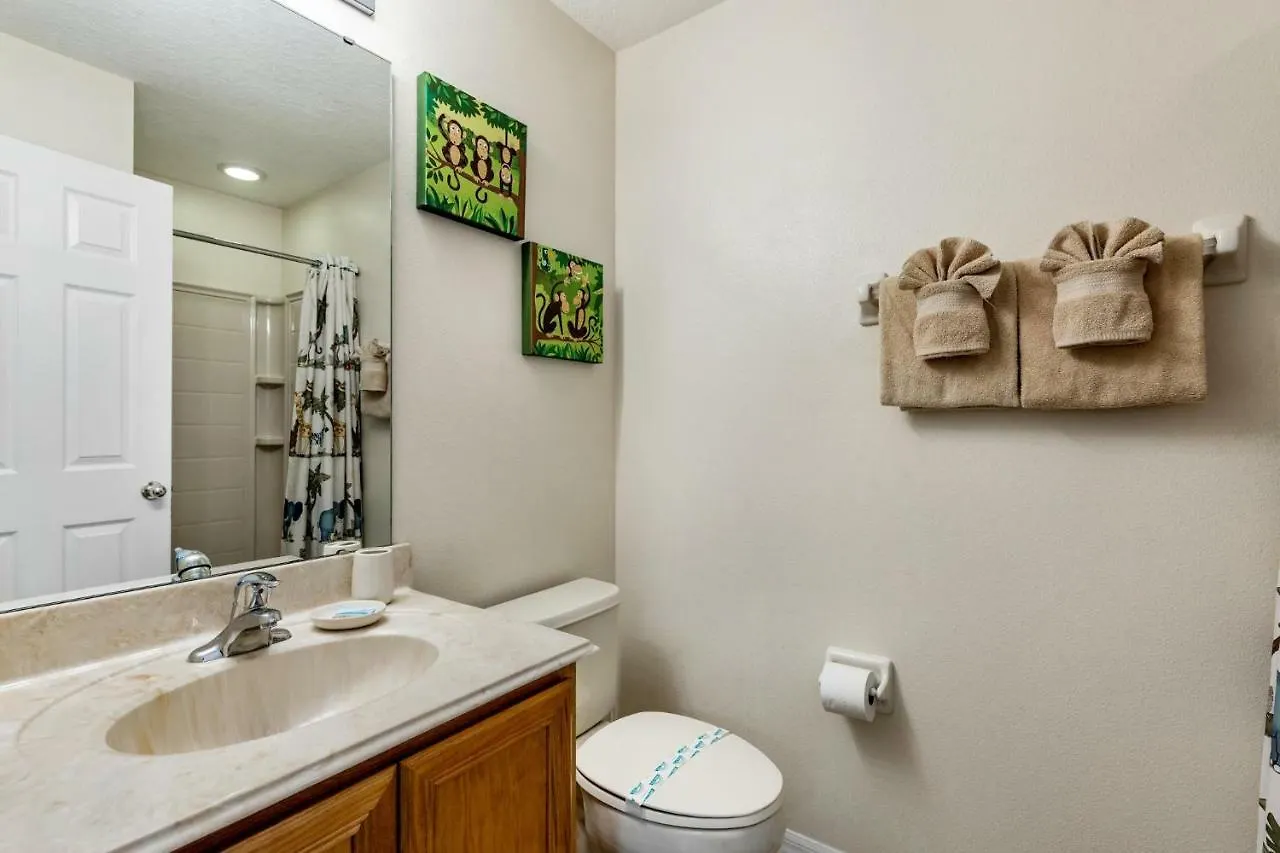 5 Bedroom Emerald Island Mins From Disney, South Facing Pool, Huge Corner Lot! Vila