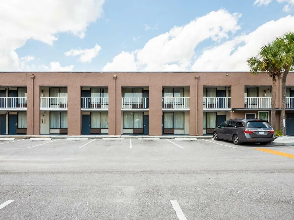 Motel Oyo West 2*