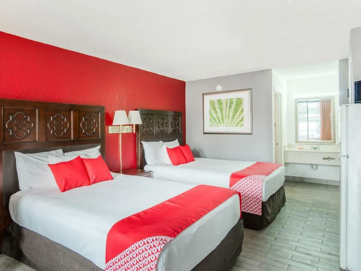 Motel Oyo West 2*