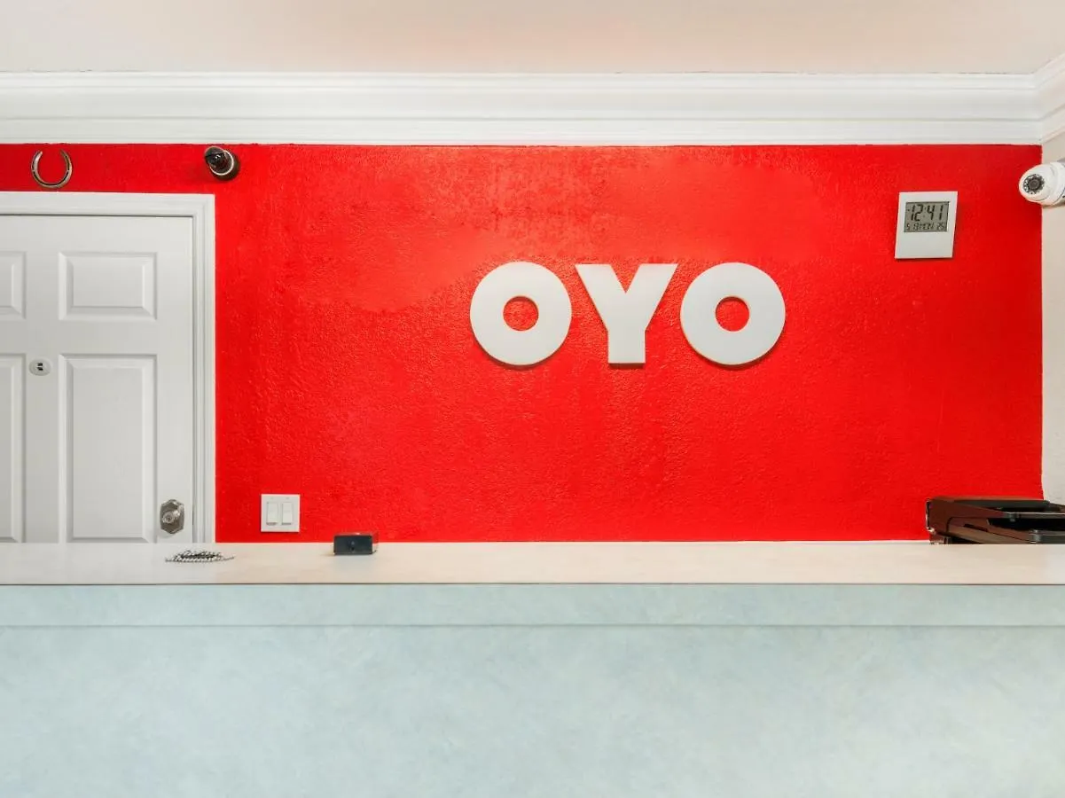 Motel Oyo West