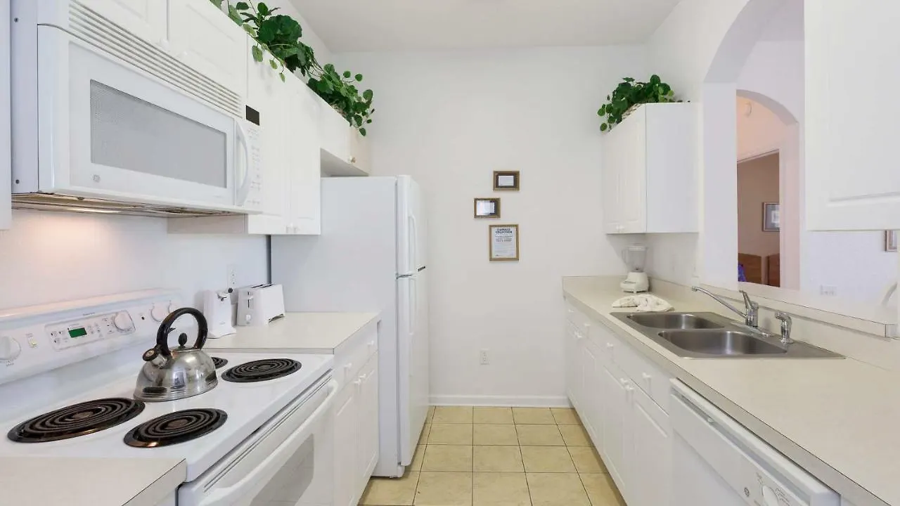Palm Breeze Apartment