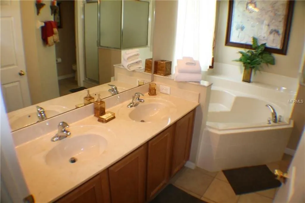 6 Bedroom Lanai, Screened Pool & Villa