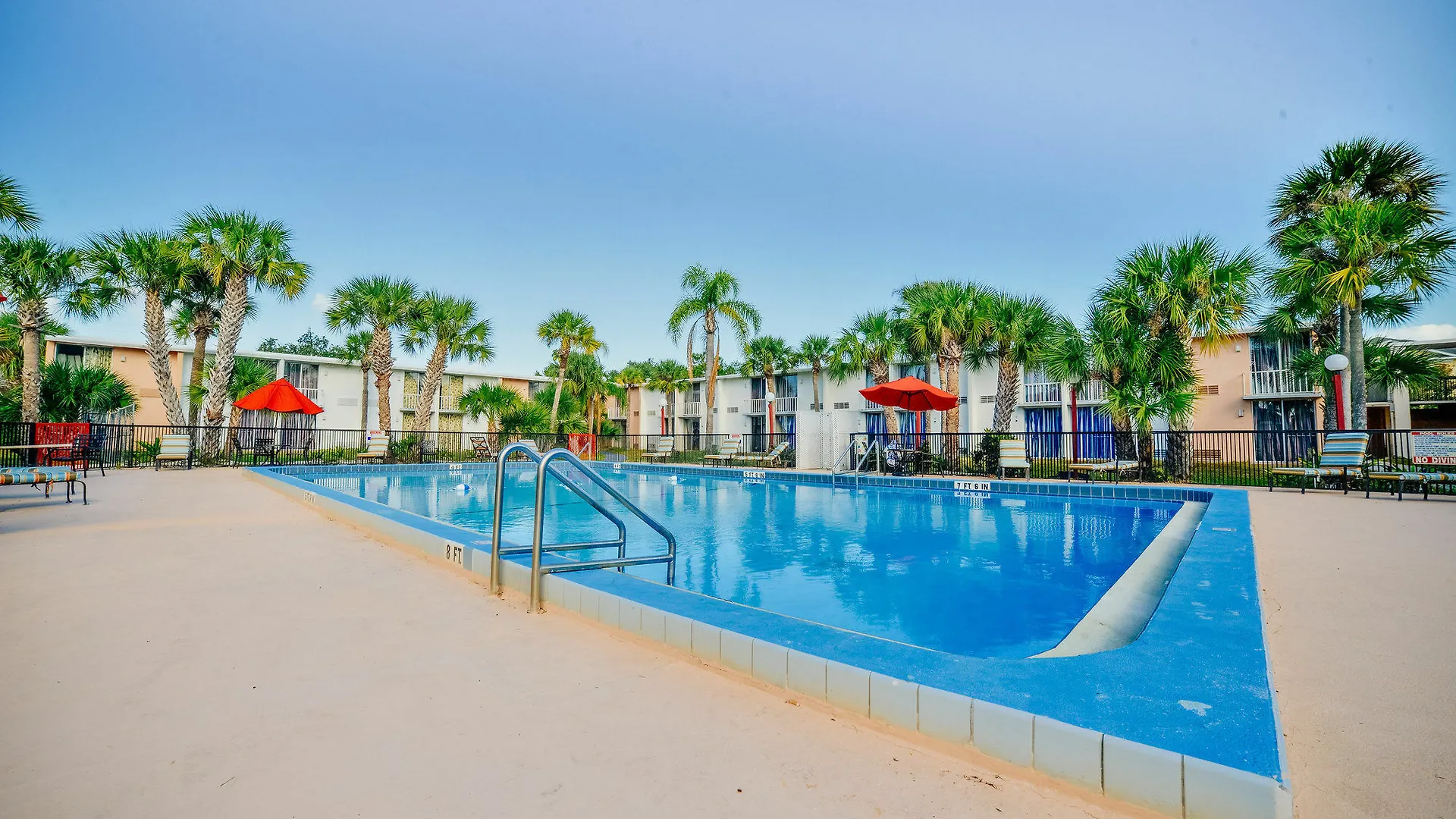 Otel Stayable East 2*