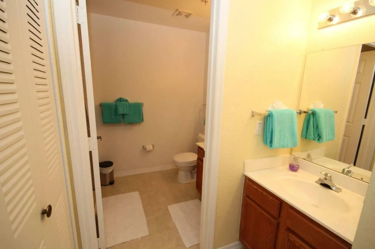 Tropical Dream - Townhouse 3 Bedrooms Near Disney Apartment