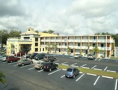 Hotel Howard Johnson By Wyndham Tropical Palms