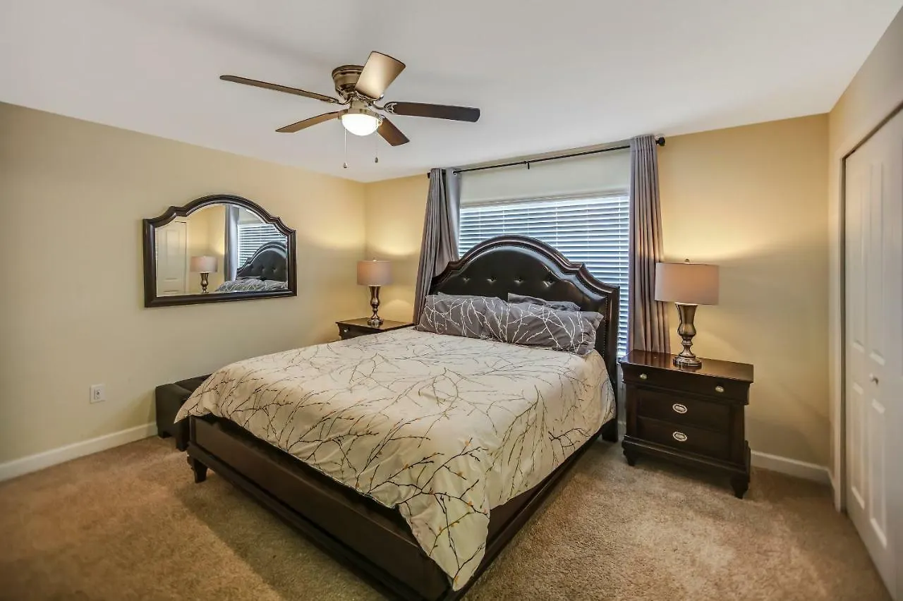 C - New 4 Bedroom - 5 Miles To Disney - Free Water Park - Private Pool Holiday home Kissimmee