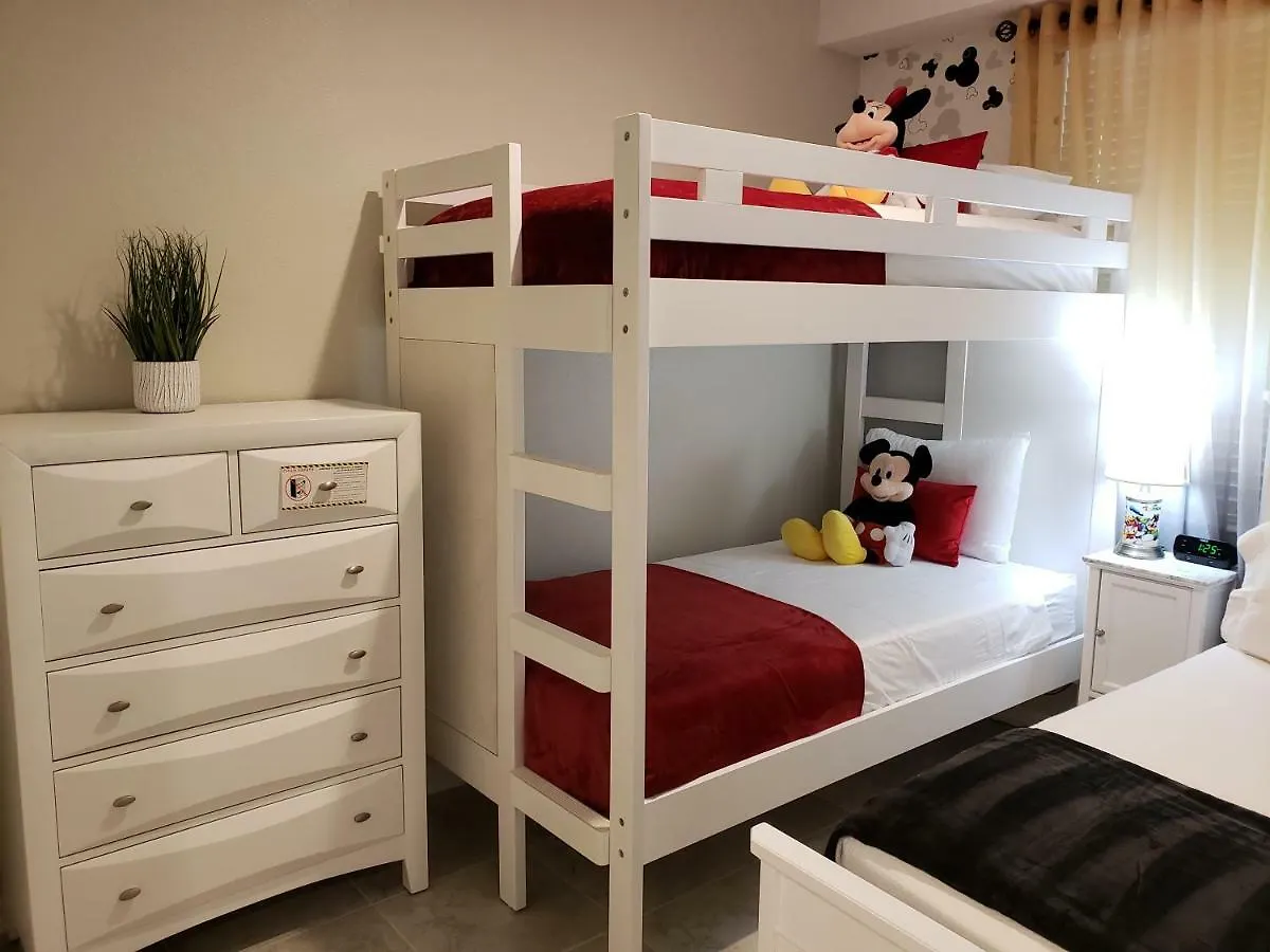 Only 5 Miles From Disney! Free Water Park! 2 Bed, 2 Bath Condo, Sleeps 8 Διαμέρισμα