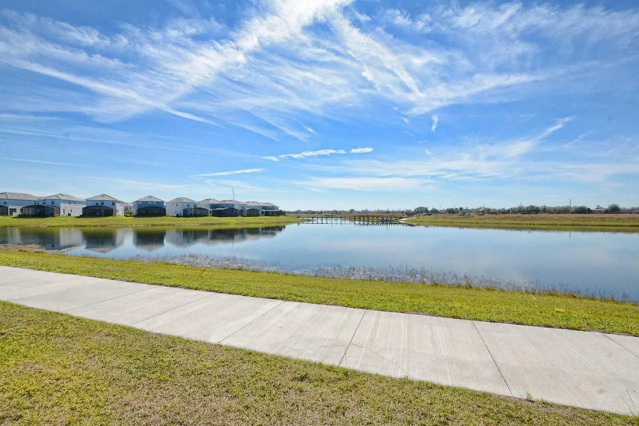 I - New 4 Bedroom - 5 Miles To - Free Water Park - Private Pool Holiday home Kissimmee