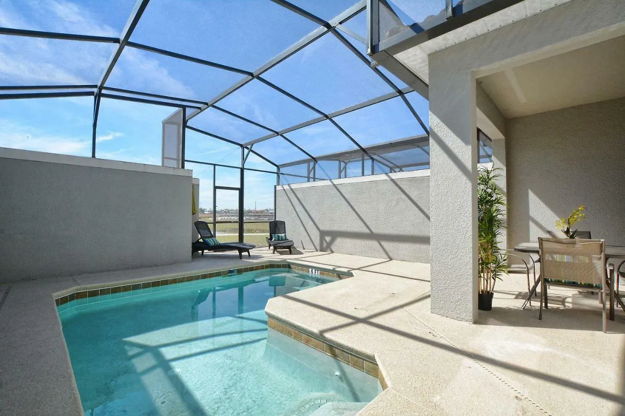 I - New 4 Bedroom - 5 Miles To - Free Water Park - Private Pool Holiday home