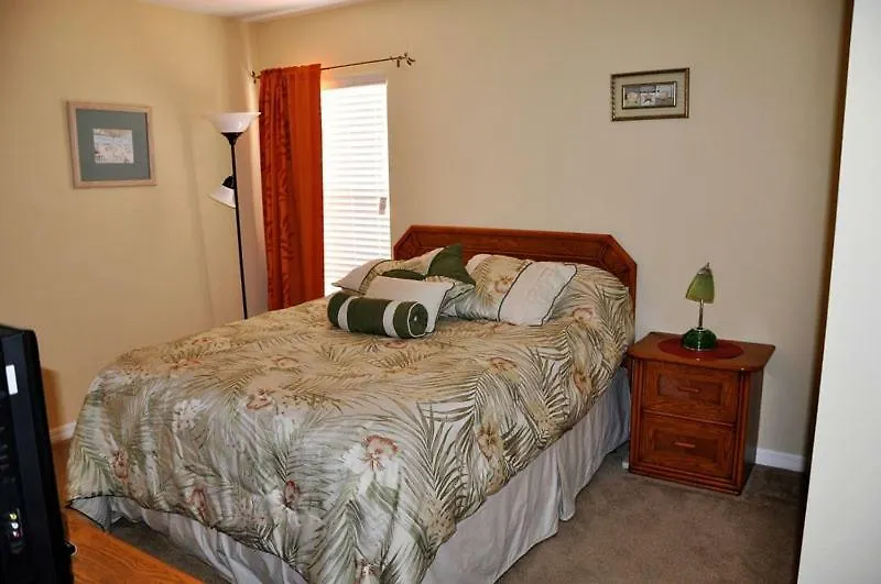 4512 5-bedroom Pool Home, Bella Vida Holiday home