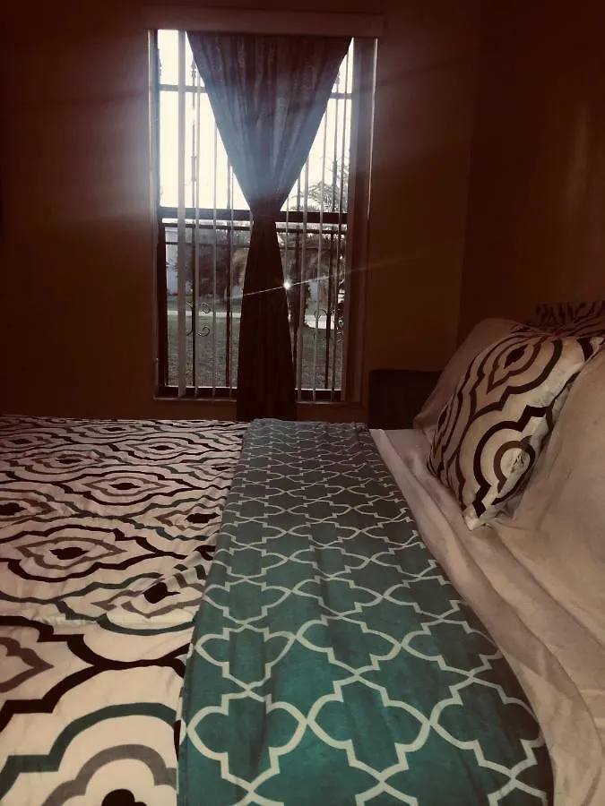 Homestay The Lyons Den, Shared *