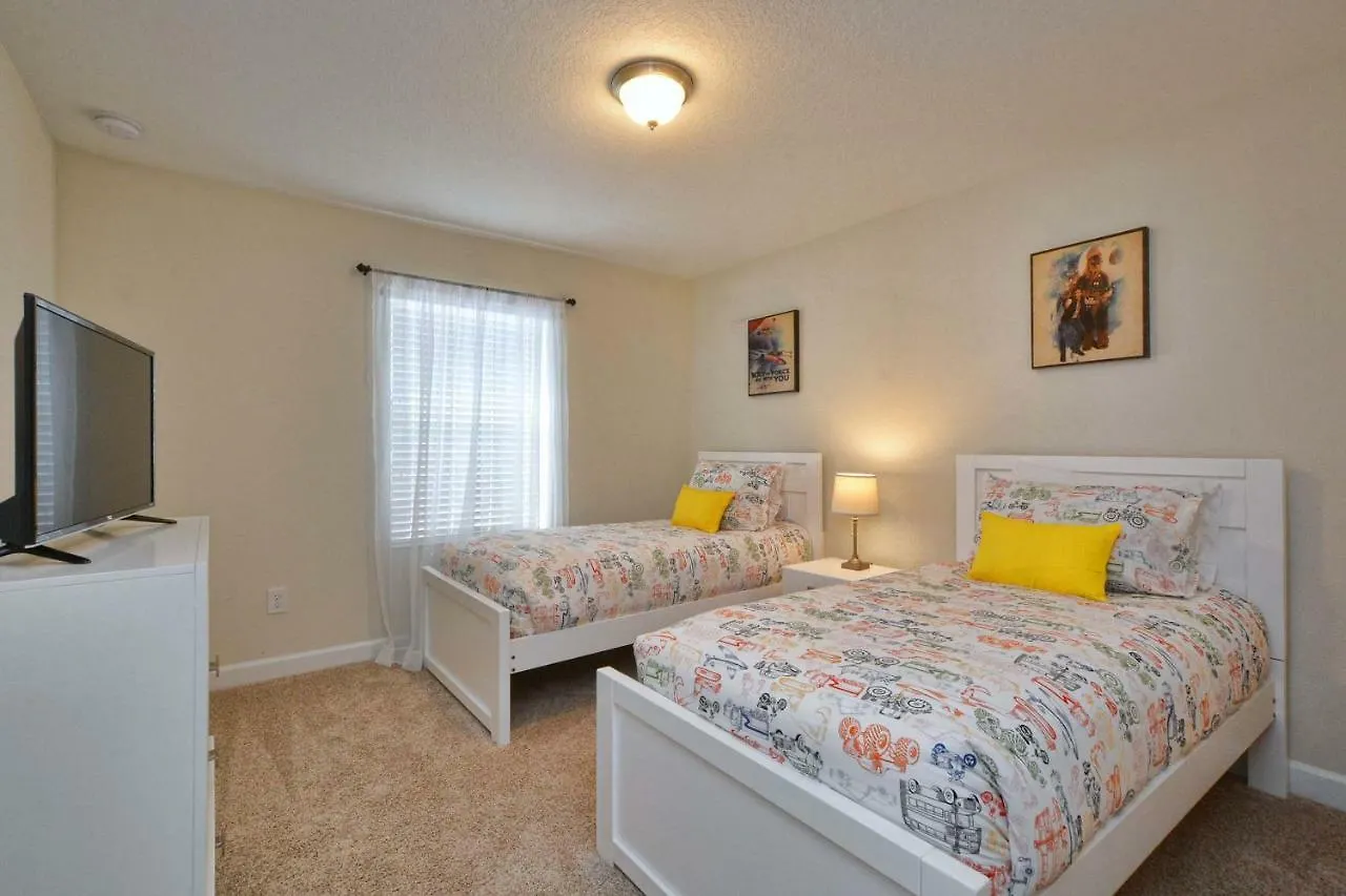 I - New 4 Bedroom - 5 Miles To - Free Water Park - Private Pool Holiday home Kissimmee