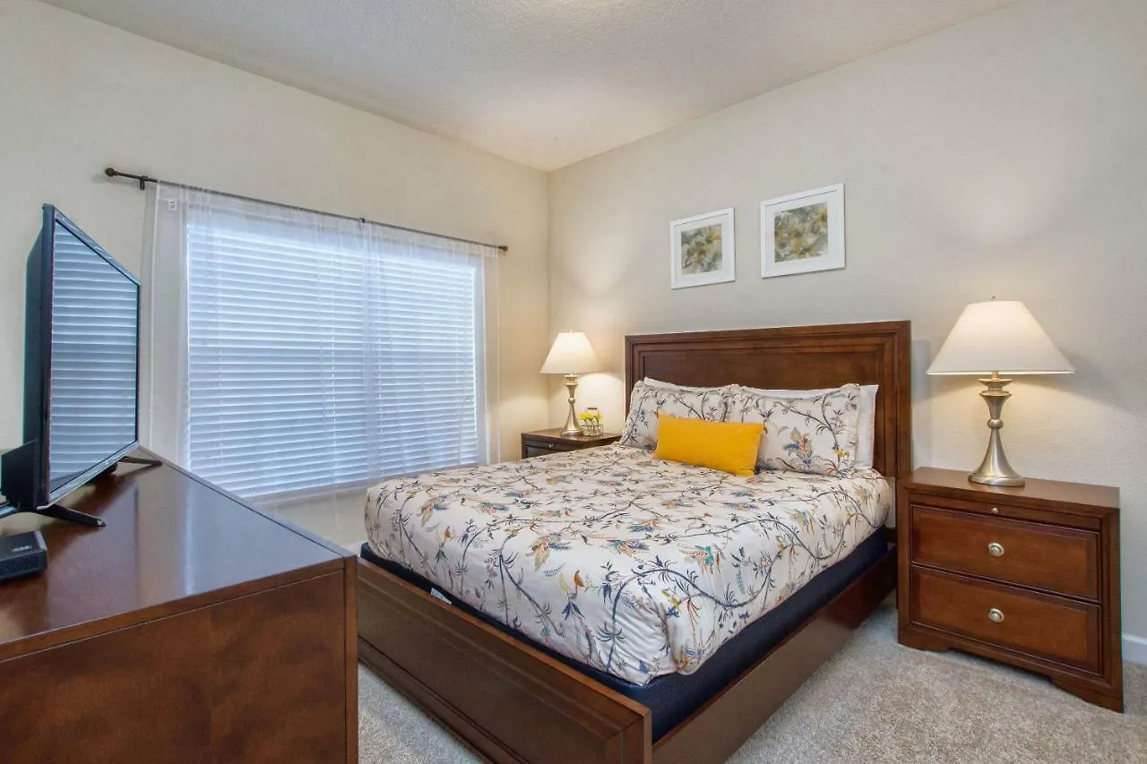 I - New 4 Bedroom - 5 Miles To - Free Water Park - Private Pool
