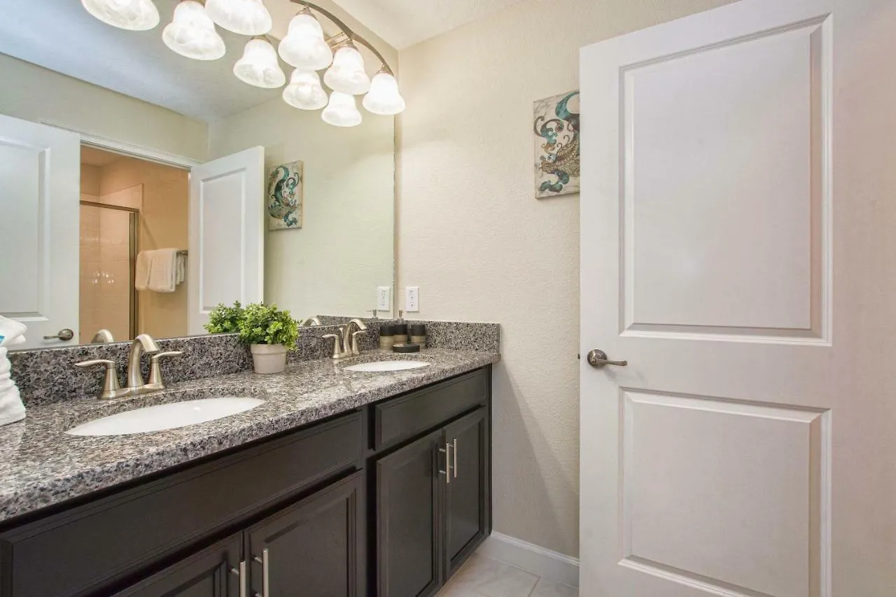 I - New 4 Bedroom - 5 Miles To - Free Water Park - Private Pool Holiday home Kissimmee