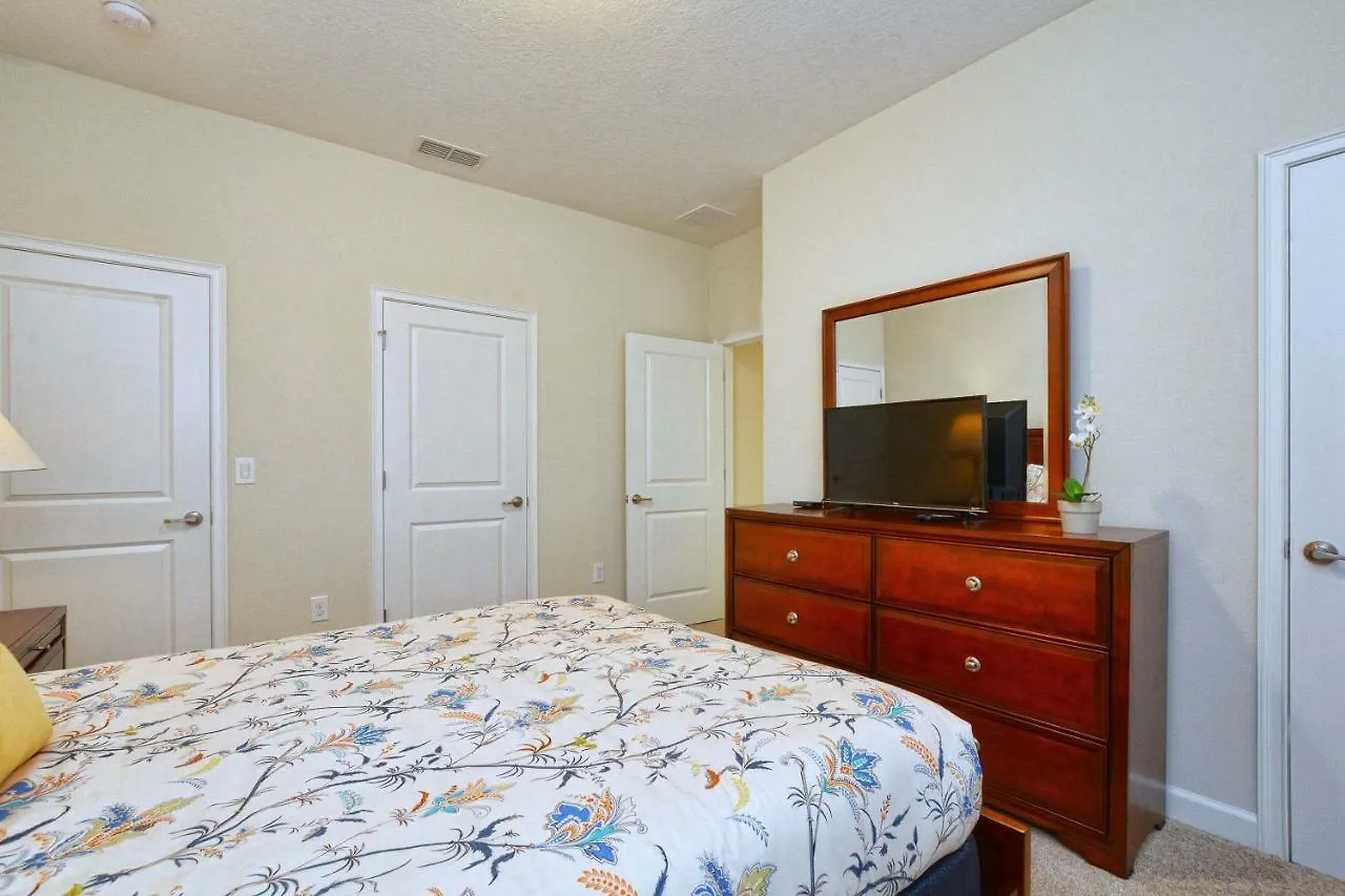 I - New 4 Bedroom - 5 Miles To - Free Water Park - Private Pool Holiday home *