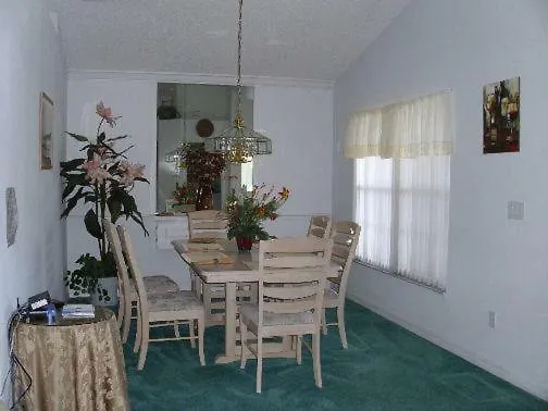 Holiday home Ts *