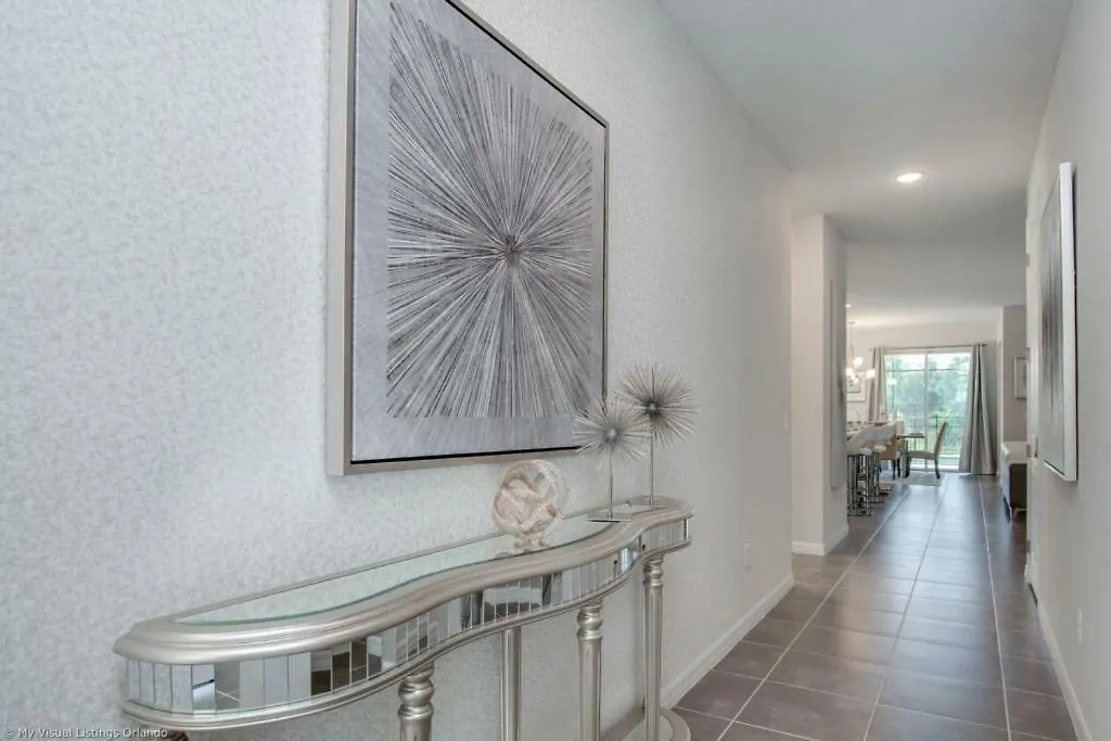 1504 New Luxury 6 Bed With Pool